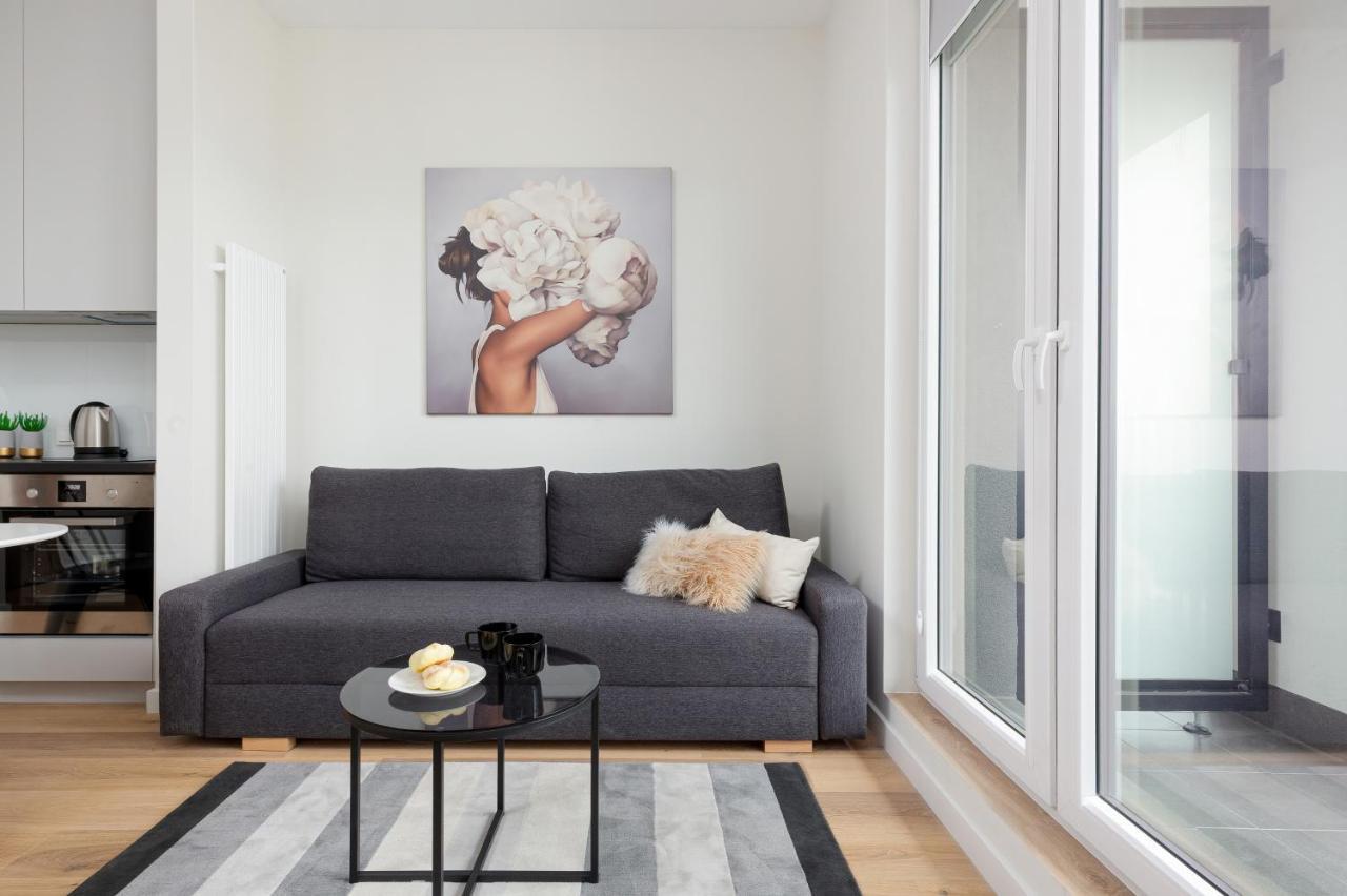 Apartments Business Center Wola Ordona By Renters ワルシャワ エクステリア 写真
