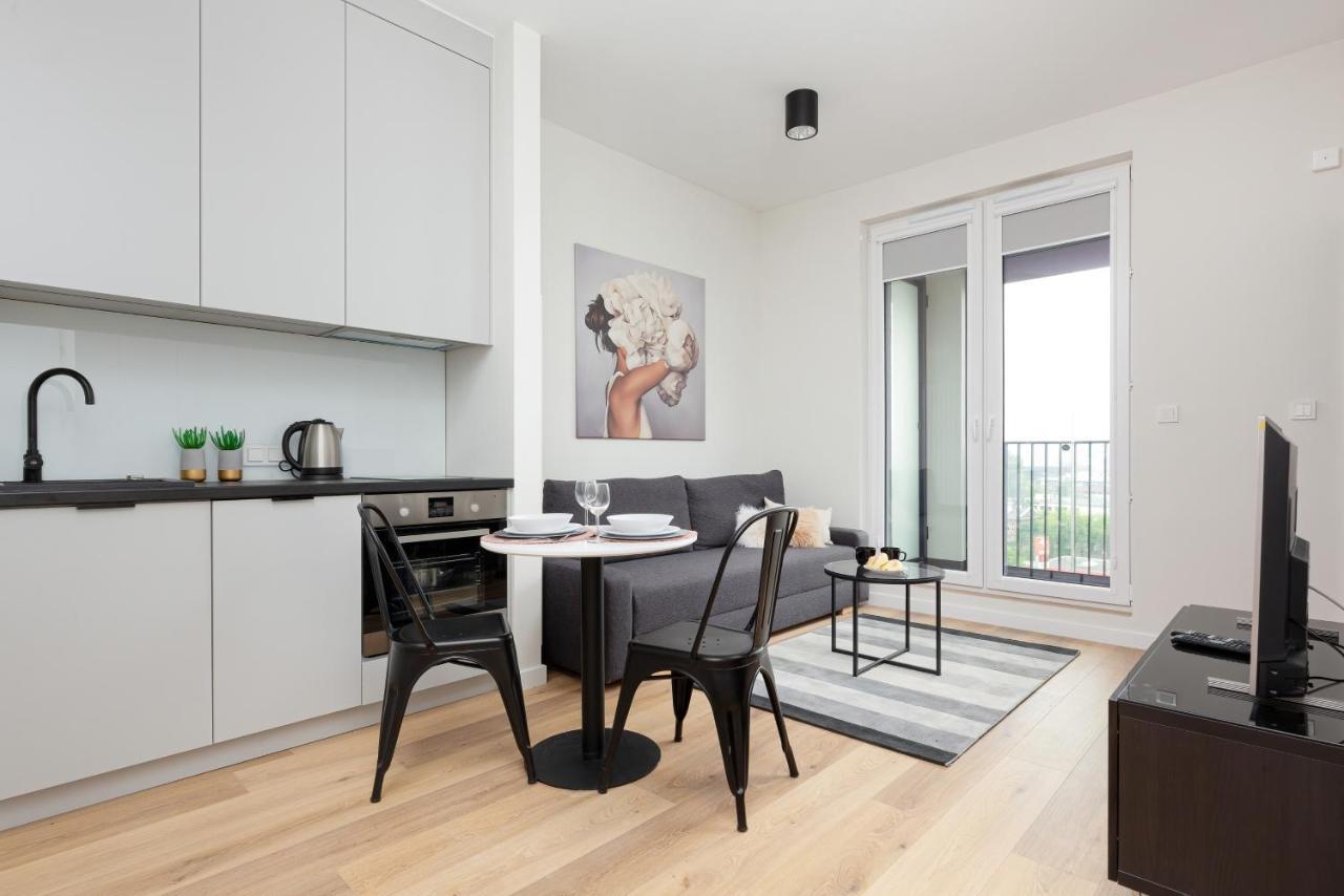 Apartments Business Center Wola Ordona By Renters ワルシャワ エクステリア 写真