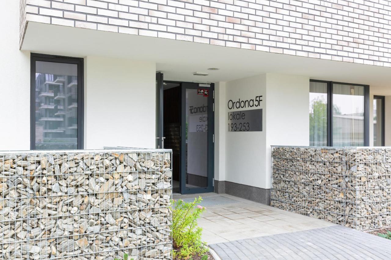 Apartments Business Center Wola Ordona By Renters ワルシャワ エクステリア 写真