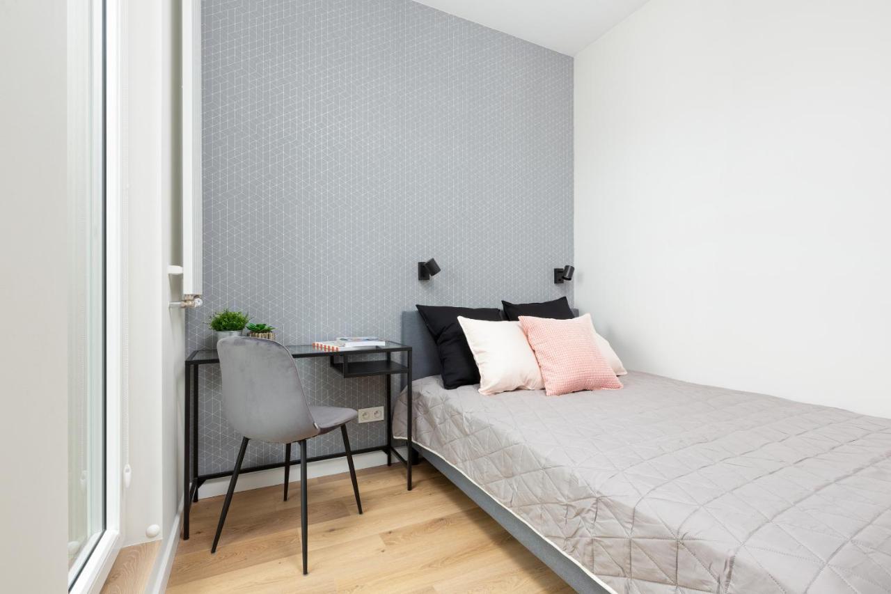 Apartments Business Center Wola Ordona By Renters ワルシャワ エクステリア 写真