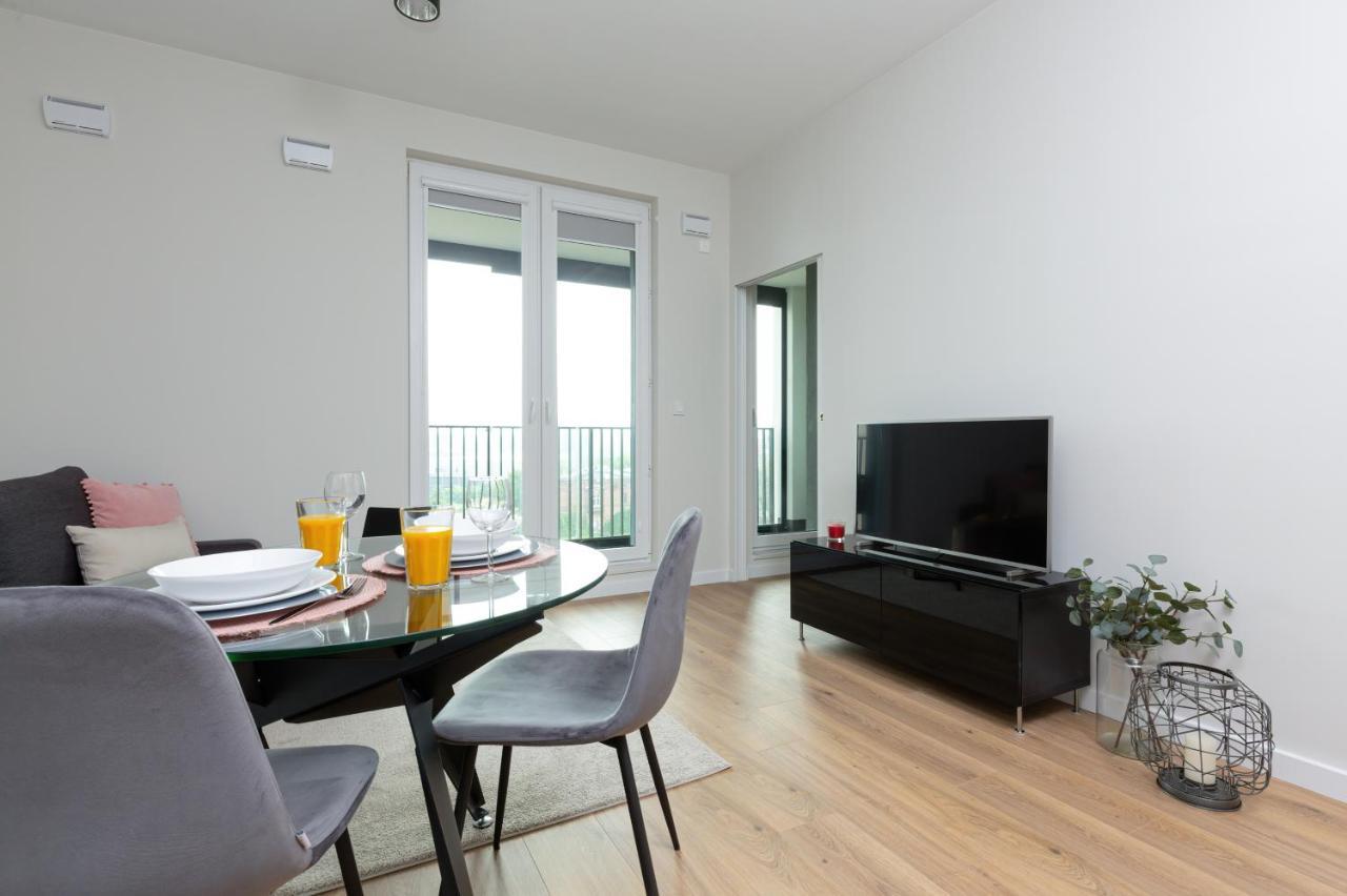 Apartments Business Center Wola Ordona By Renters ワルシャワ エクステリア 写真