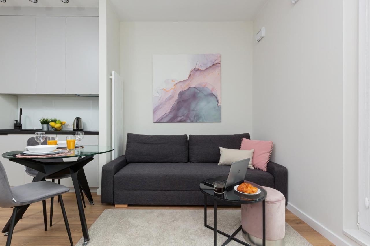 Apartments Business Center Wola Ordona By Renters ワルシャワ エクステリア 写真